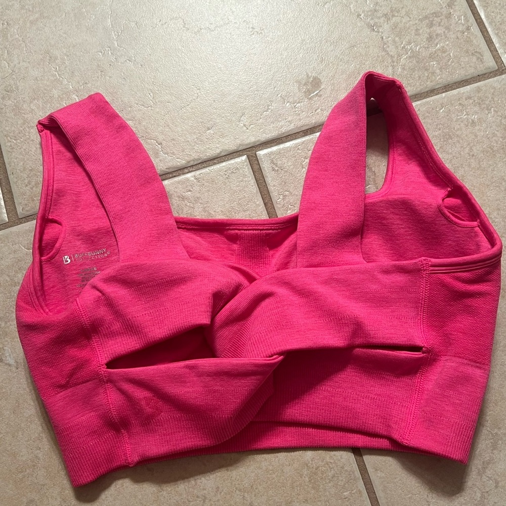 Buff Bunny Synergy Seamless Sports Bra Barbie collection